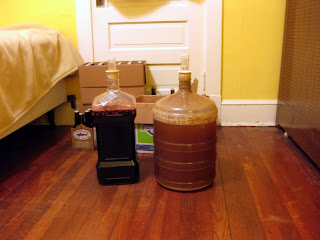 Gruit on the right, cherry-sour-porter on the left.