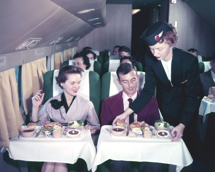 14 Beautiful Old Pictures Show What It Was Like To Travel By Plane In The Past 14 Beautiful Old Pictures Show What It Was Like To Travel By Plane In The Past
