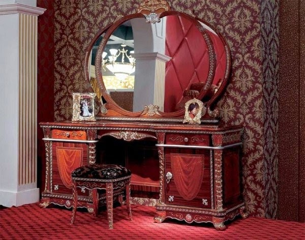 Make up table &#8211; the mandatory furniture for ladies!