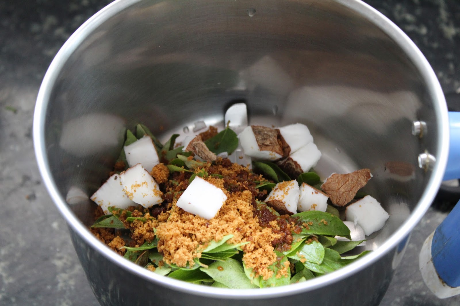 CURRY LEAVES JUICE / KARUVEPILLAI JUICE