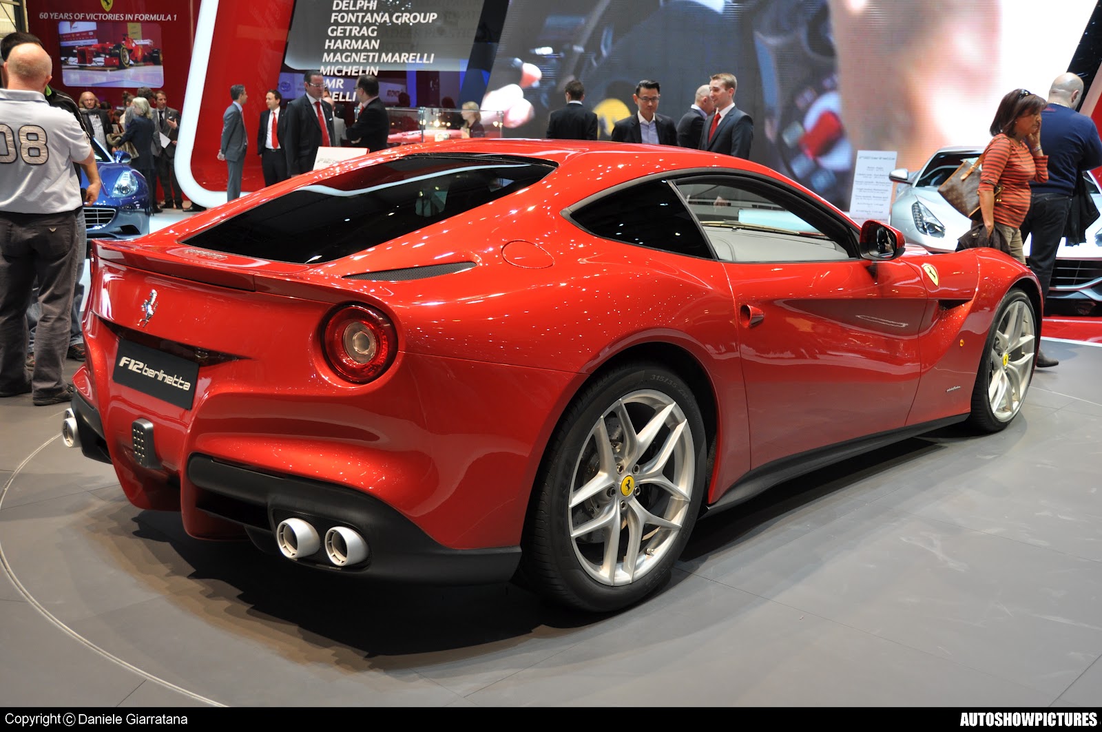 AUTOSHOWPICTURES FERRARI F12