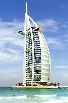 Crystal World: Hotels in Dubai