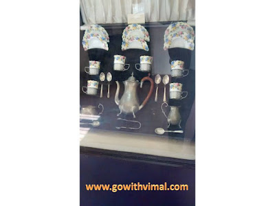 Tea set at Prachina Museum Prachina museum, Junagarh fort
