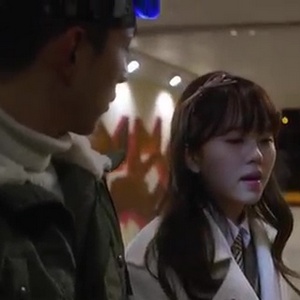 Sinopsis Page Turner Episode 3 Part 1 Sinopsis Page Turner Episode 3 Part 1 – Yuk Nyanyikan Lagu Penuh Sukacita