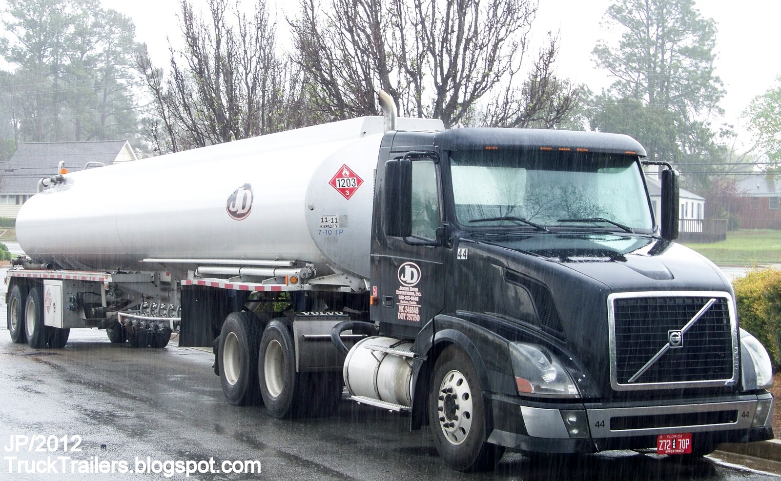 TRUCK TRAILER Transport Express Freight Logistic Diesel Mack Peterbilt