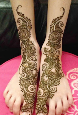 Simple Mehndi Designs For Legs