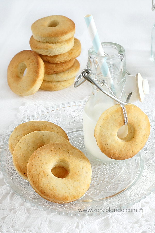 Ricetta biscotti macine mulino bianco alla panna Fresh cream shortbread cookies recipe