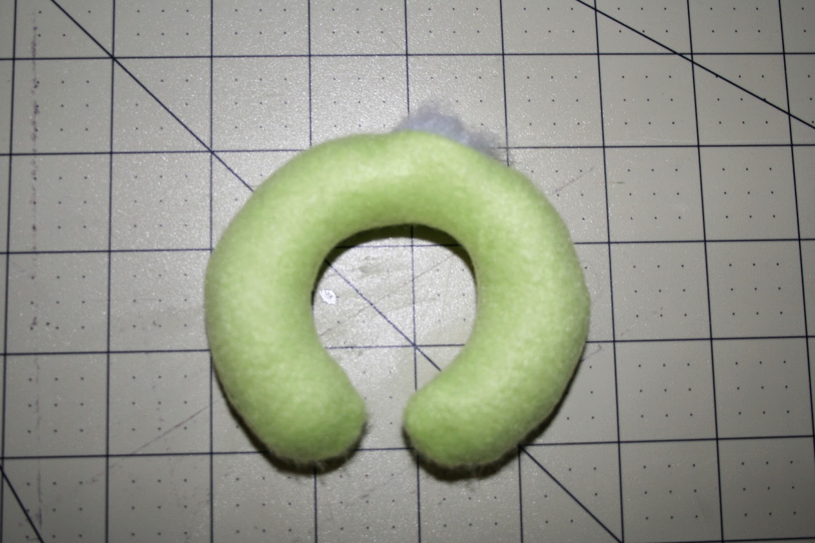 Arts and Crafts for your American Girl Doll Neck pillow for American