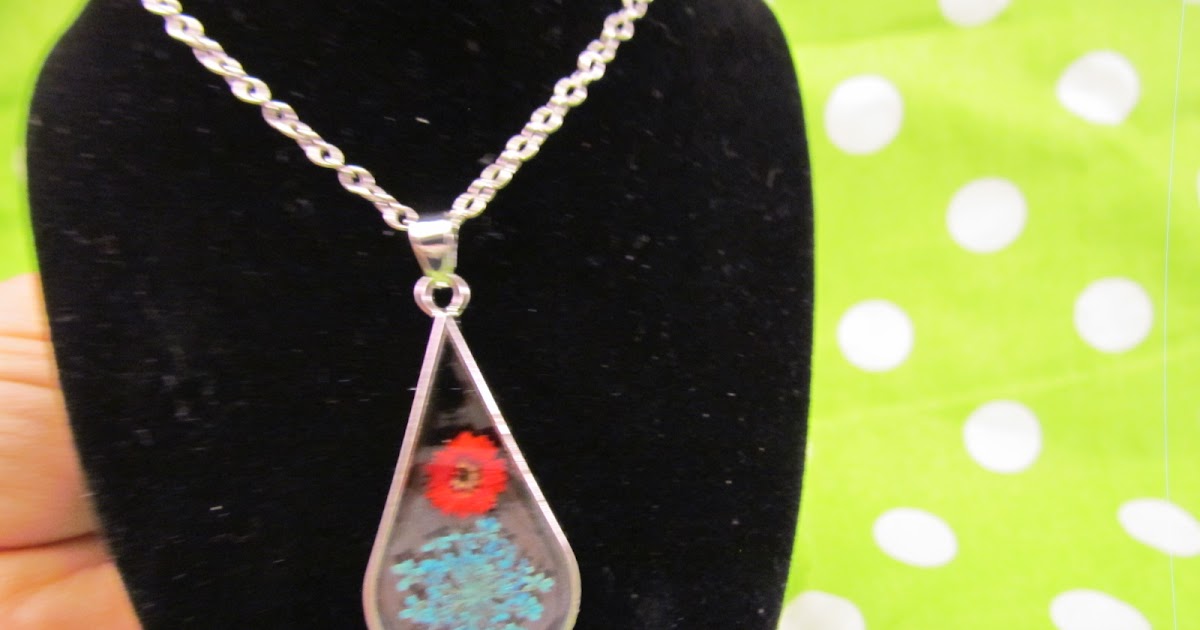 Missy's Product Reviews Pressed Flower Teardrop Pendant Necklace