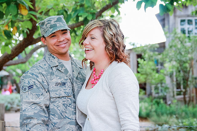 San Antonio Wedding Photographer, San Antonio Engagement Pictures, Gruene Texas Engagement Pictures