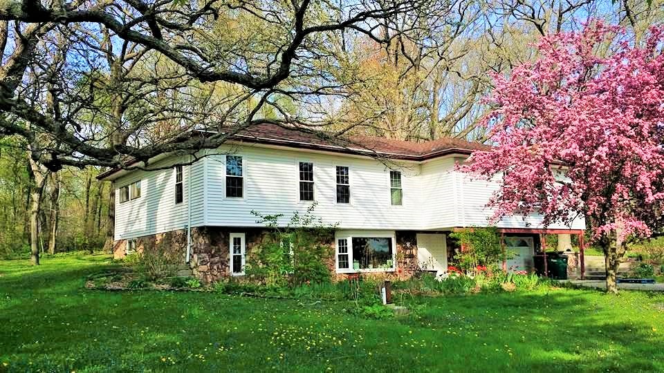 Wisconsin Lake Info and Real Estate Headquarters RE/MAX Realty Center Lisa Bear 2628935555