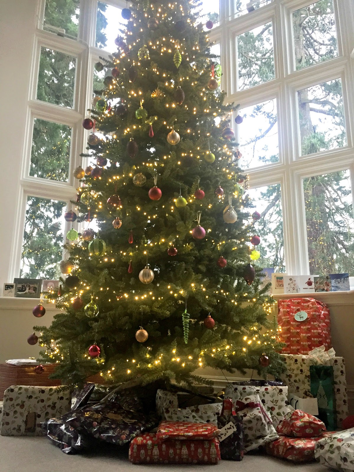 Christmas tree with presents underneath