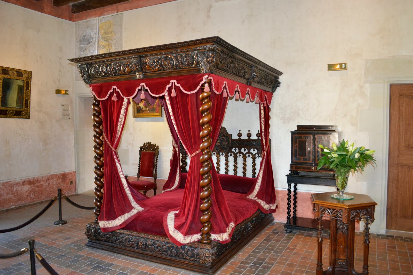 Da Vinci's last home To the ends of the earth