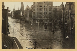 Photo showing view looking north on Ludlow Street during the 1913 Dayton flood.