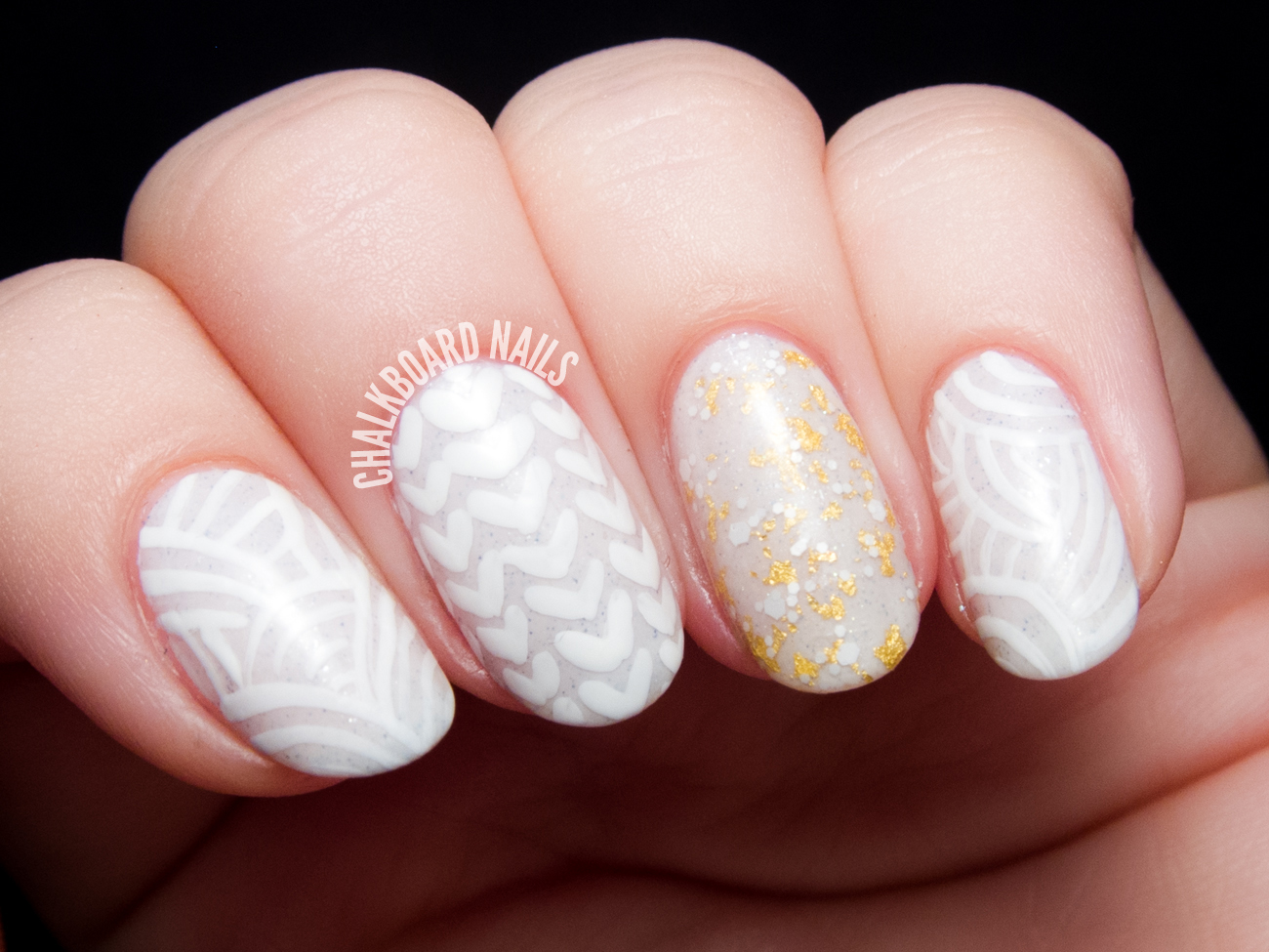 Chunky sweater nails by @chalkboardnails