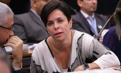 Cristiane Brasil mais enrolada com as explicações Cristiane Brasil mais enrolada com as explicações
