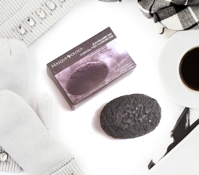 The benefits of Masquelogy Charcoal Pore Cleansing Bar by Barbies Beauty Bits