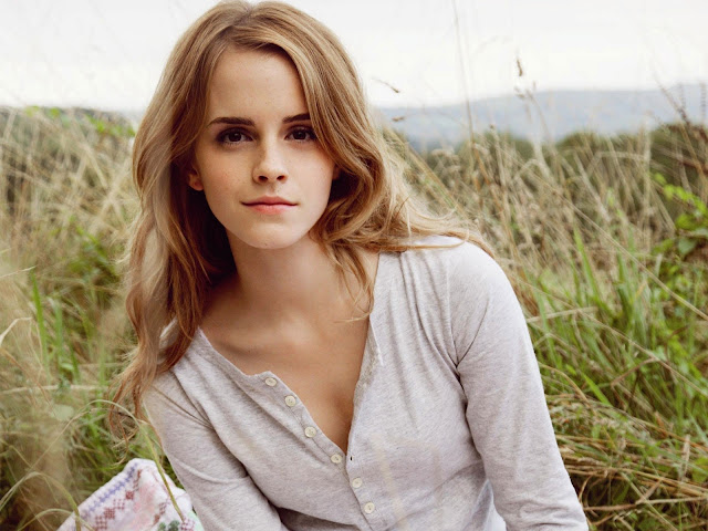 Model-And-Actress-Emma-Watson-HD-Wallpapers