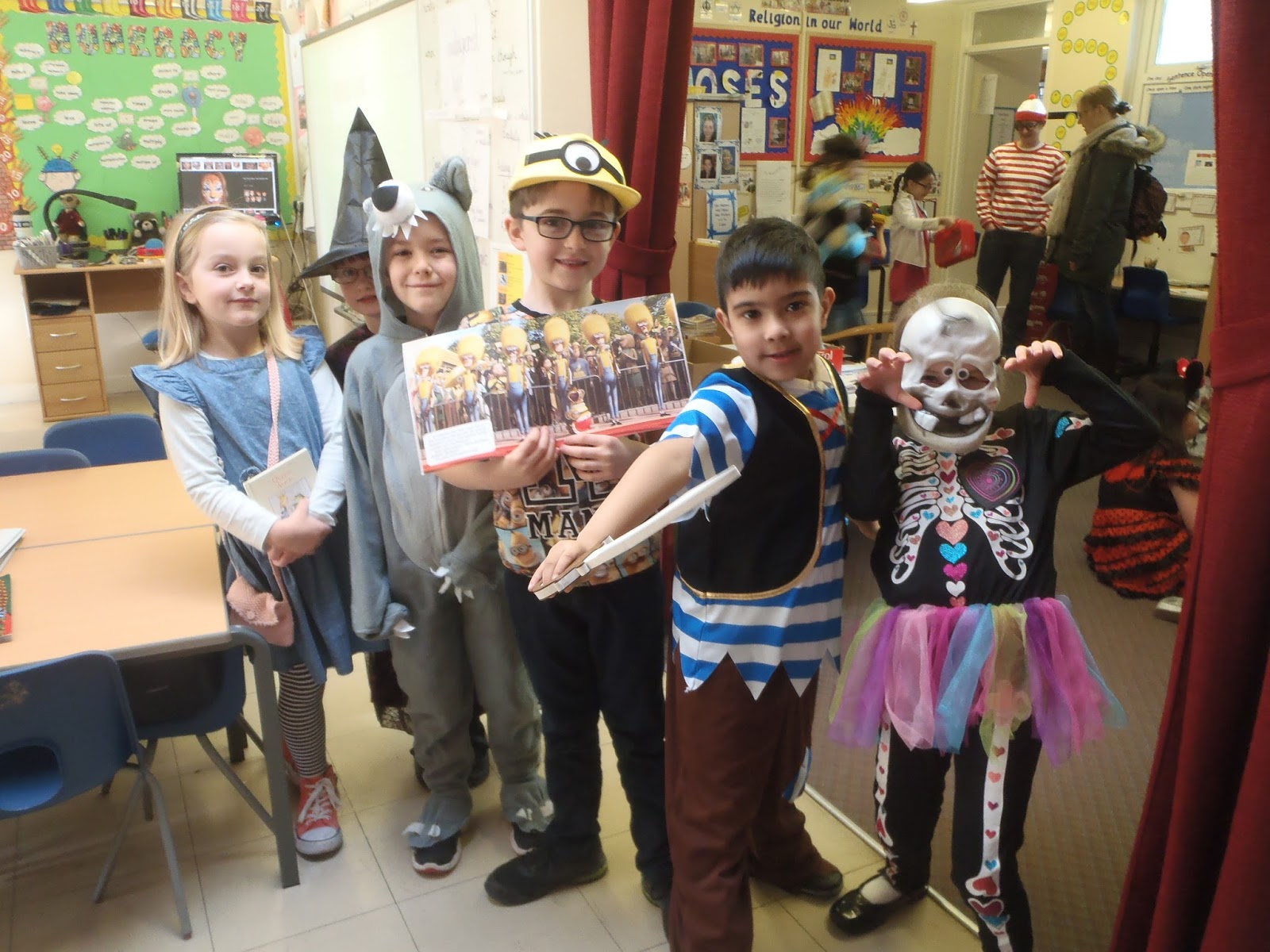 St John the Baptist Primary School : World Book Day - Year 2