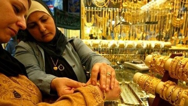 رئيس-شعبة-الذهب-يوجه-رسالة-للشباب-المقبل-على-الزواج-كالتشر-عربية رئيس-شعبة-الذهب-يوجه-رسالة-للشباب-المقبل-على-الزواج-كالتشر-عربية