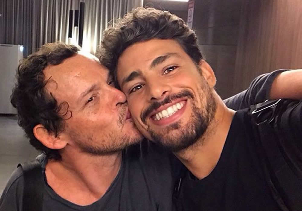 Matheus Nachtergaele e Cauã Reymond protagonizam cena de sexo no cinema Matheus Nachtergaele e Cauã Reymond protagonizam cena de sexo no cinema