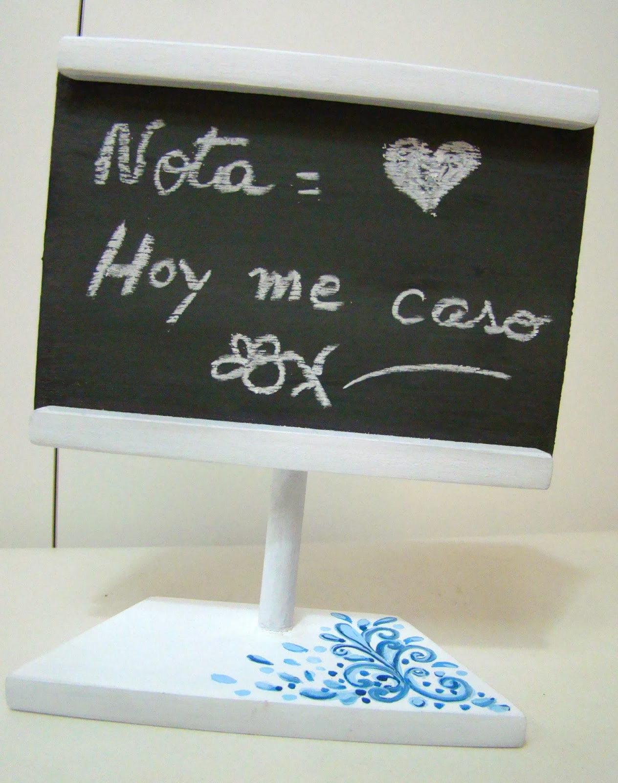 Cómo Hacer Una Pizarra De Tiza DIY | Hometalk