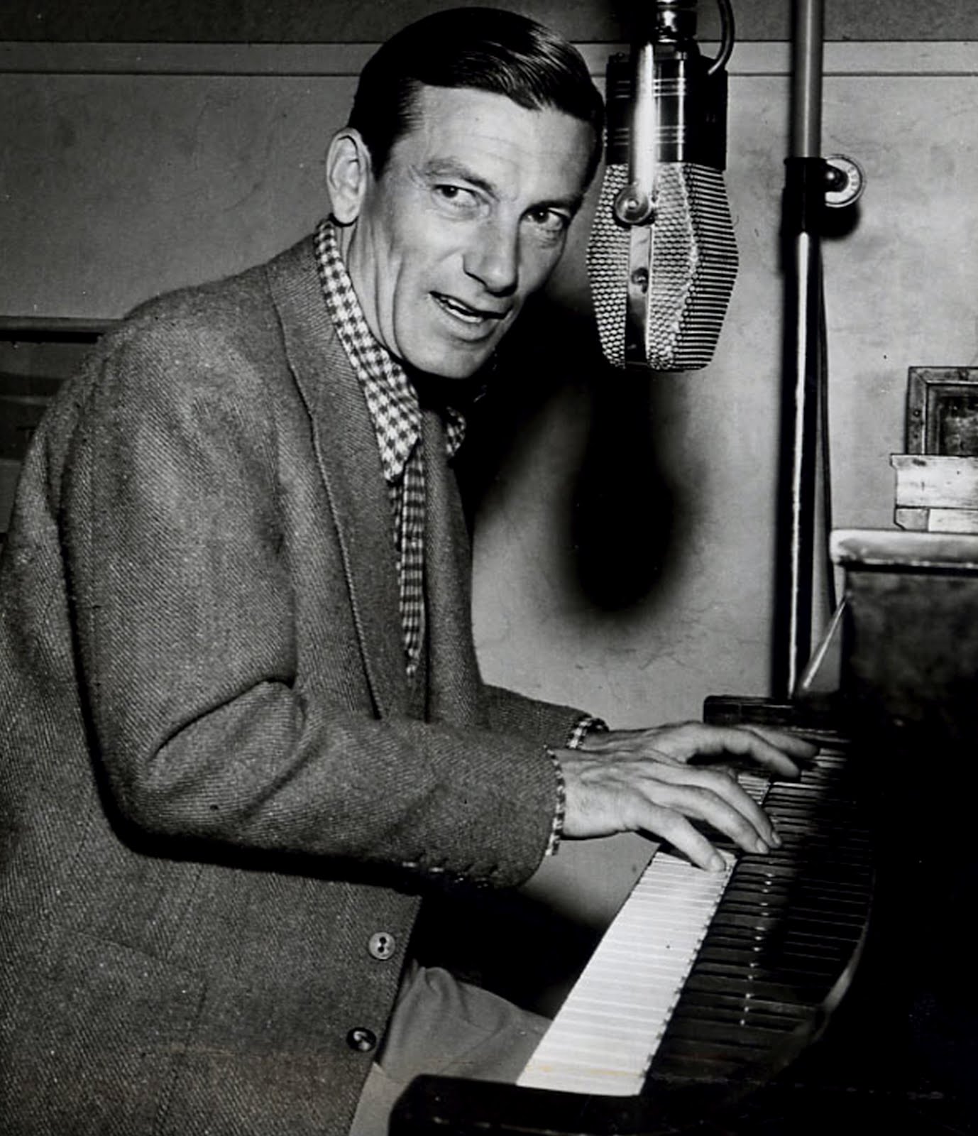 was hoagy carmichael gay massive shemale cumload