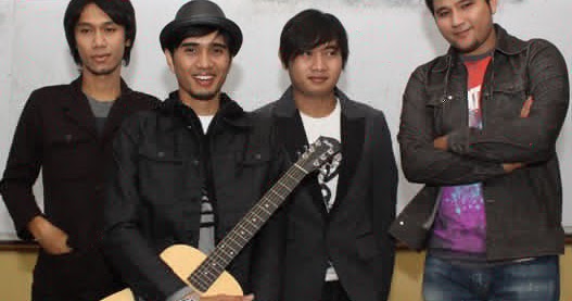 Download Lagu Sheila On 7 Berhenti Berharap Mp3 Rempit Share