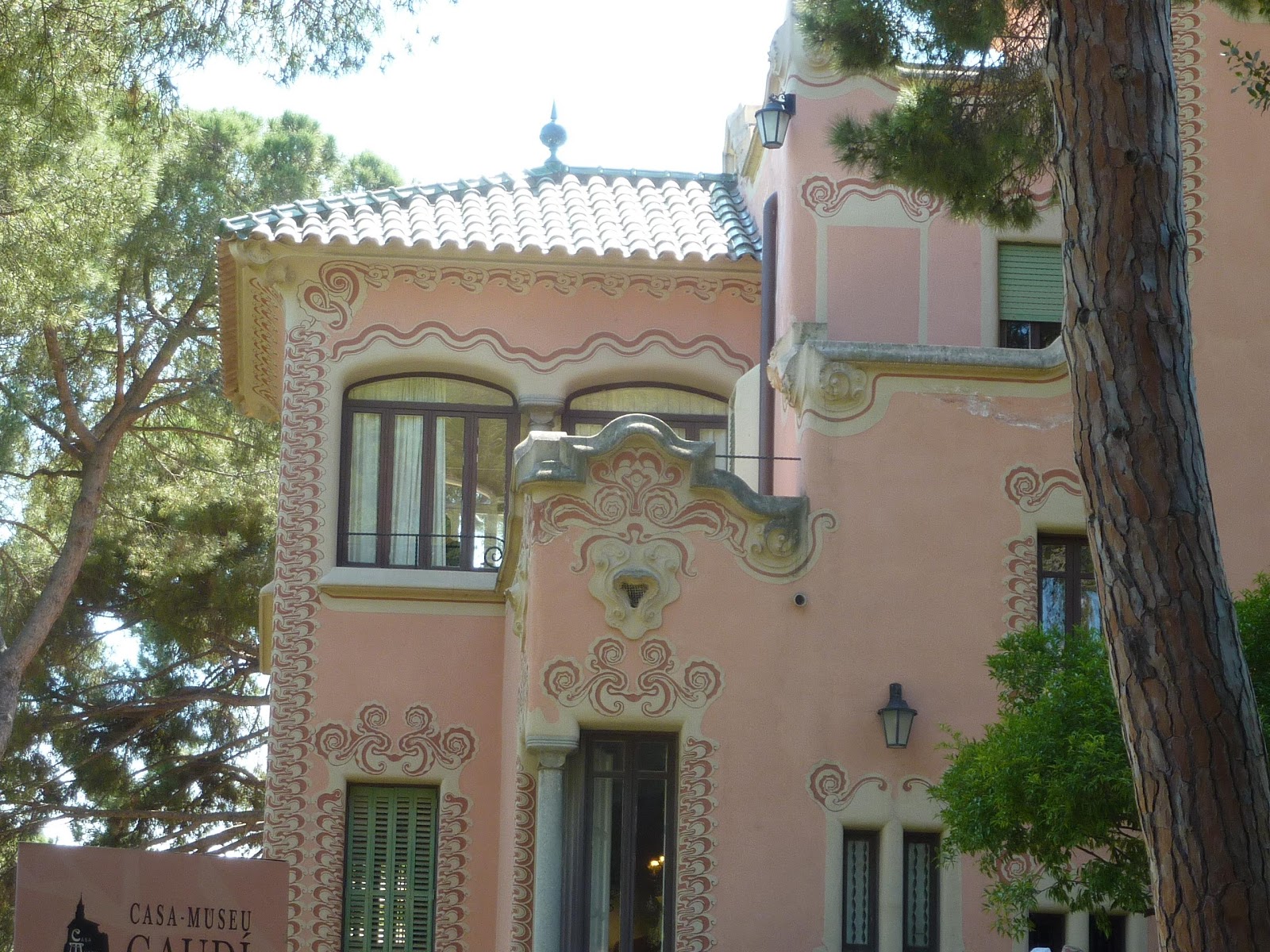 Parisienne Buissonnière: Le Modernisme à Barcelone … Gaudi et quelques