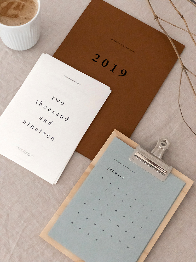 Simple calendars by The Brown Paper Movement made of textured paper, handmade minimalist calendars, kraft paper calendars, 2019 calendars. Photos by Eleni Psyllaki for My Paradissi