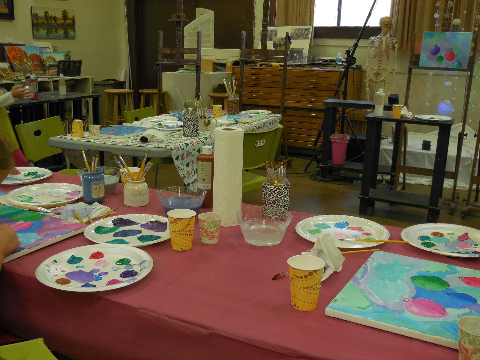Patris Studio and Art Gallery Super fun Paint and Sips this weekend!