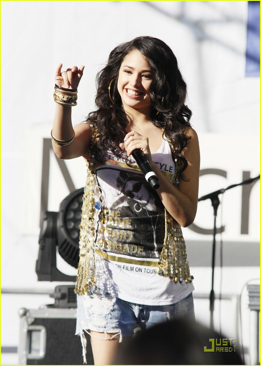 Photo Personagens Disney Jasmine Villegas