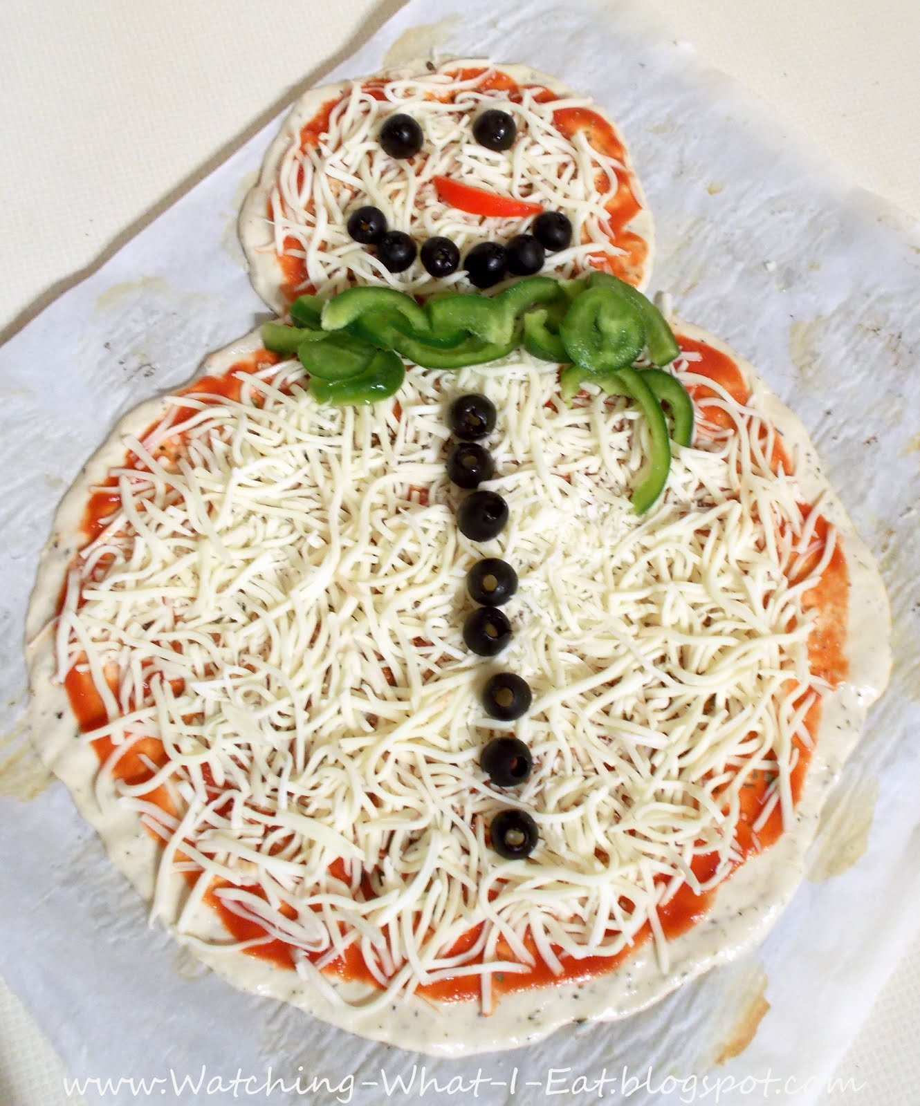 Watching What I Eat Easy Homemade Snowman Pizza