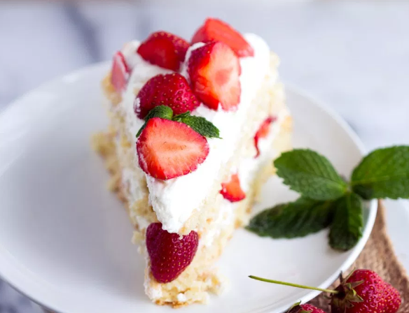 Simple Homemade Strawberry Shortcake