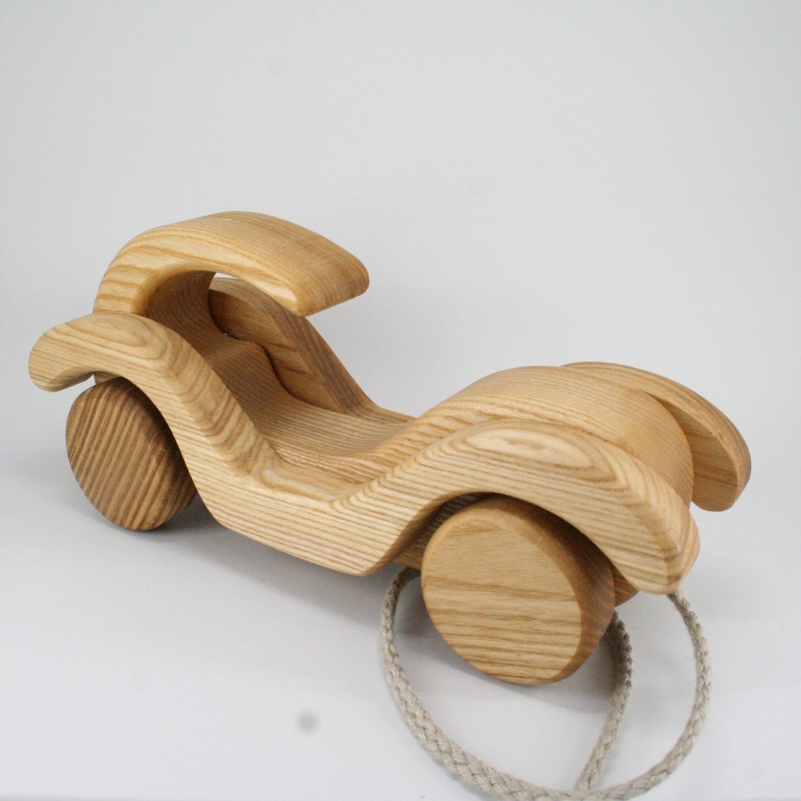 pull and release toy car