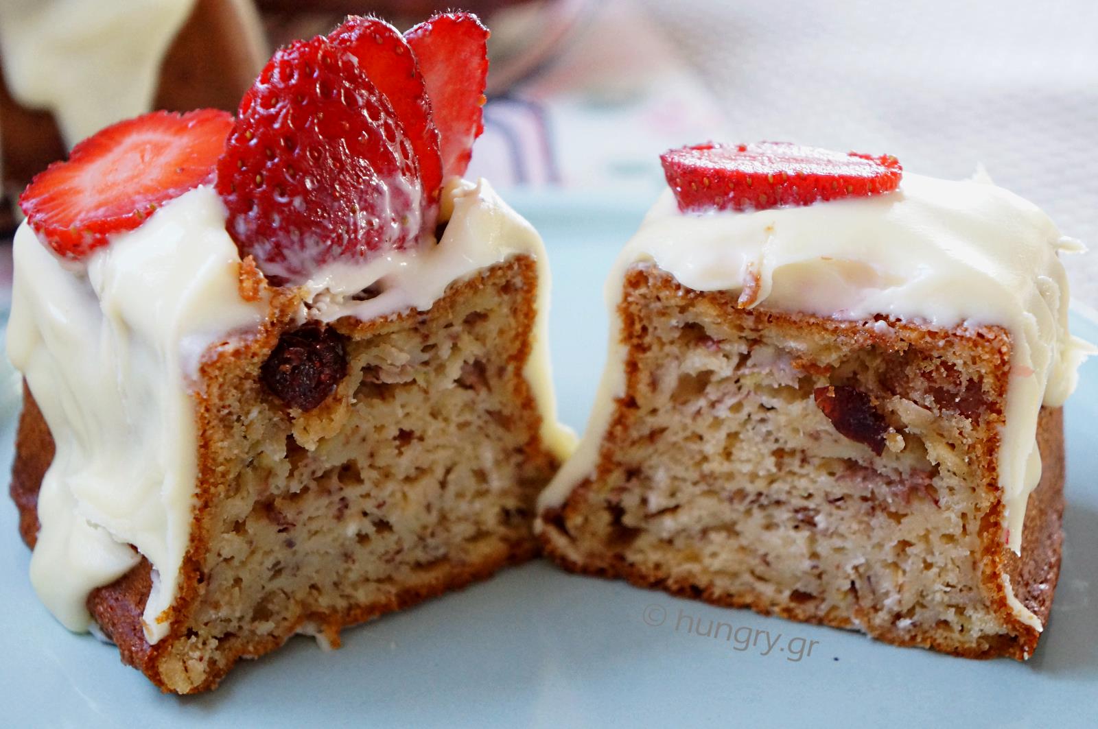 Kitchen Stories Mini Banana Bread with Chocolate Glaze