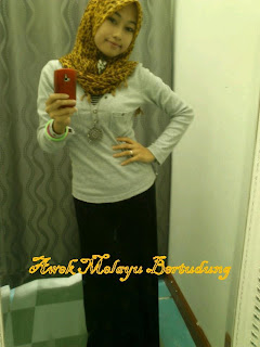 Gambar Bogel July 22 Awek cun bertudung seksi baju ketat seluar sendat body slim bontot lentik ayu menggoda HOTS!   Melayu Boleh.Com