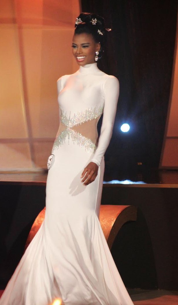 Miss Venezuela Earth 2015 is Erika Pinto