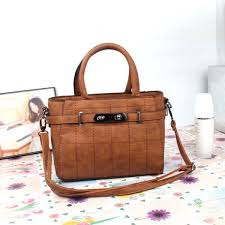 Model Tas Wanita Branded Batam Dengan Desain Terbaru Model Tas Wanita Branded Batam Dengan Desain Terbaru