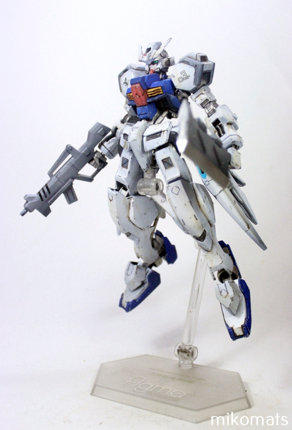 Custom Build: HG 1/144 Gundam Astaroth [WAR DOVE]