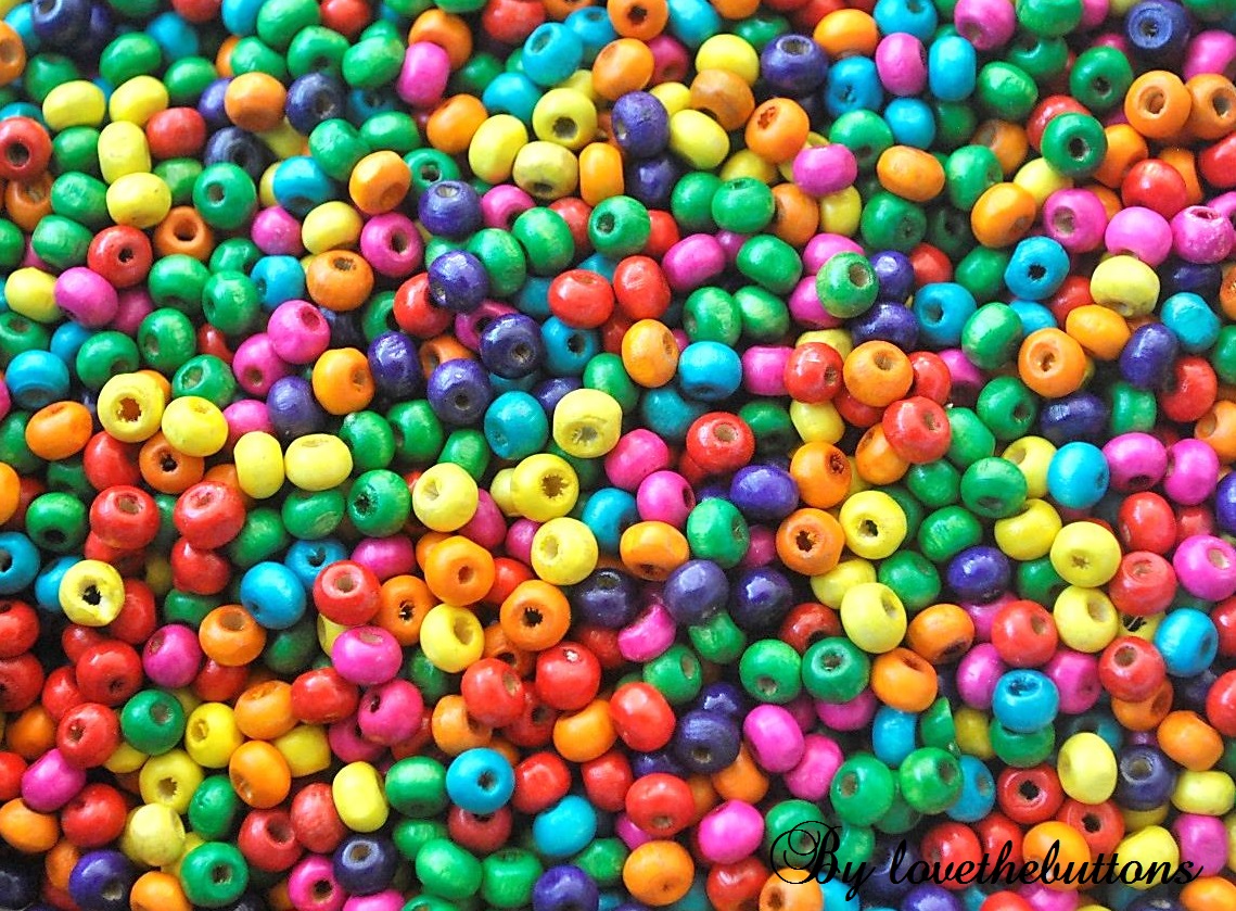 .LoveTheButtons.: DIY Wooden Beads Set