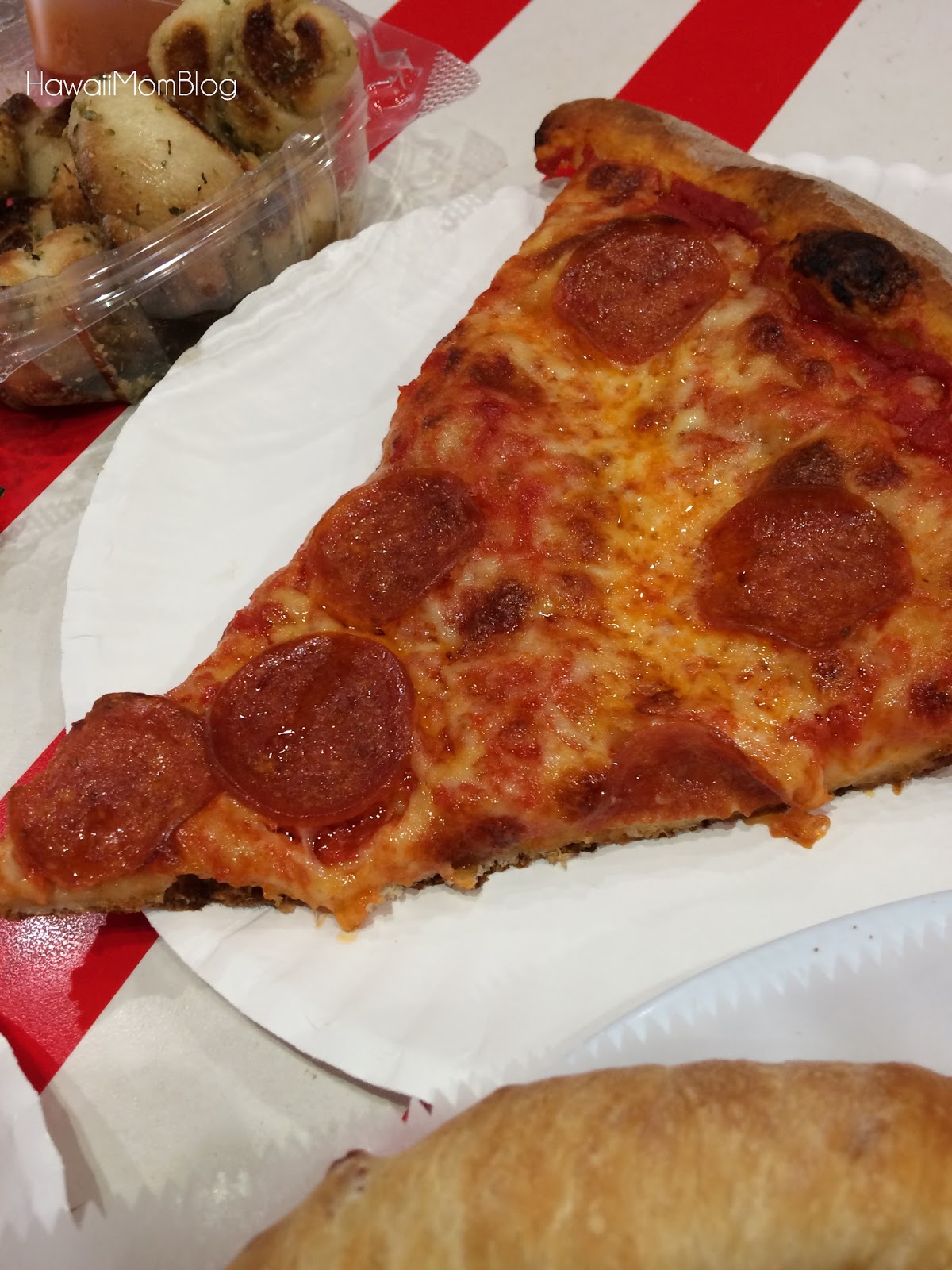 Hawaii Mom Blog New in Wahiawa NY Deli Featuring Boston's Pizza