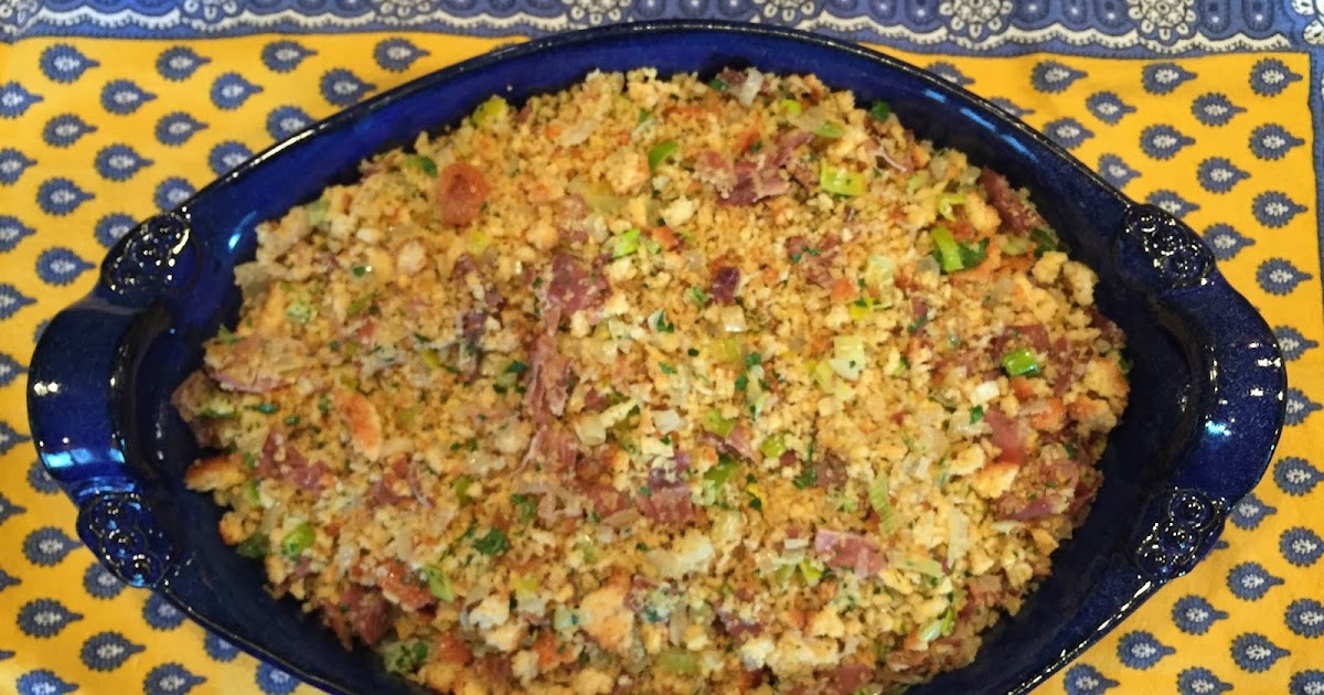 502 FOOD Corn Bread and Prosciutto Stuffing