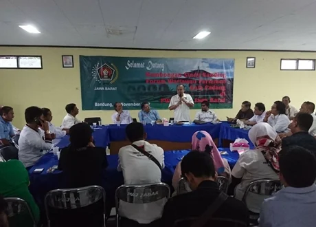 Humas dan FWP DPRD Kota Padang Kunjungi PWI Jawa Barat