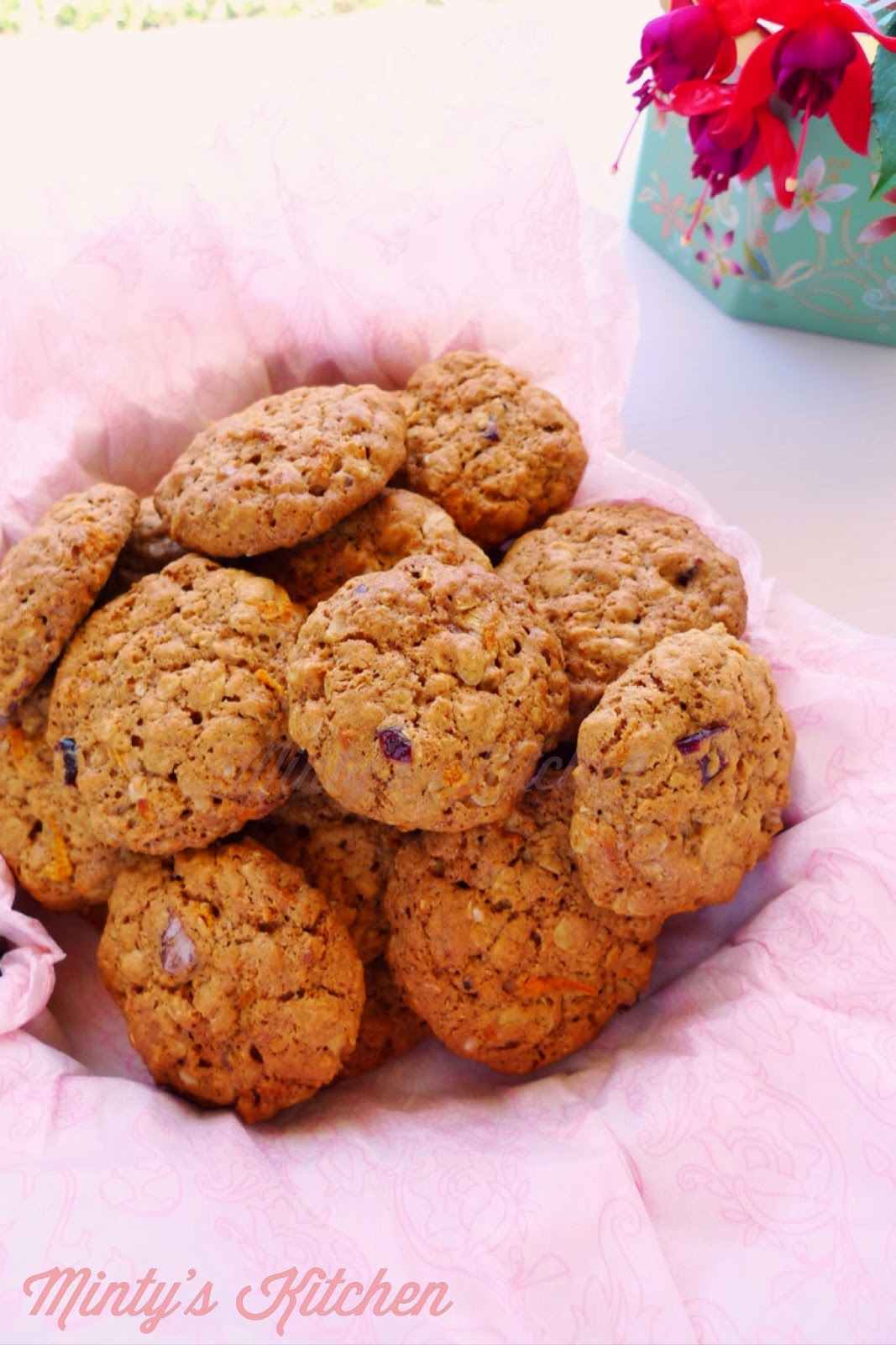 Minty's Kitchen Crunchy OatmealCarrot Cookies
