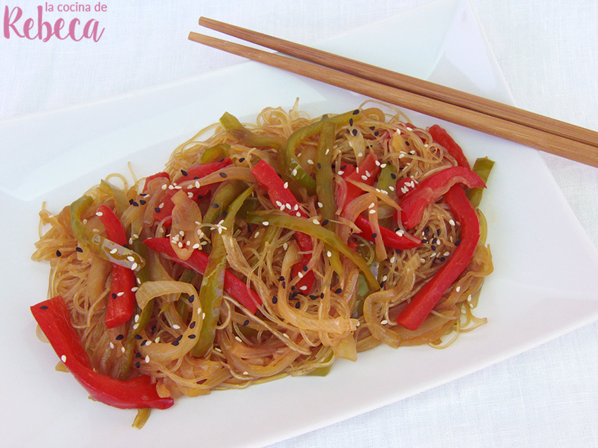 Glass noodles con verduras y sésamo Recetas de Cocina en español