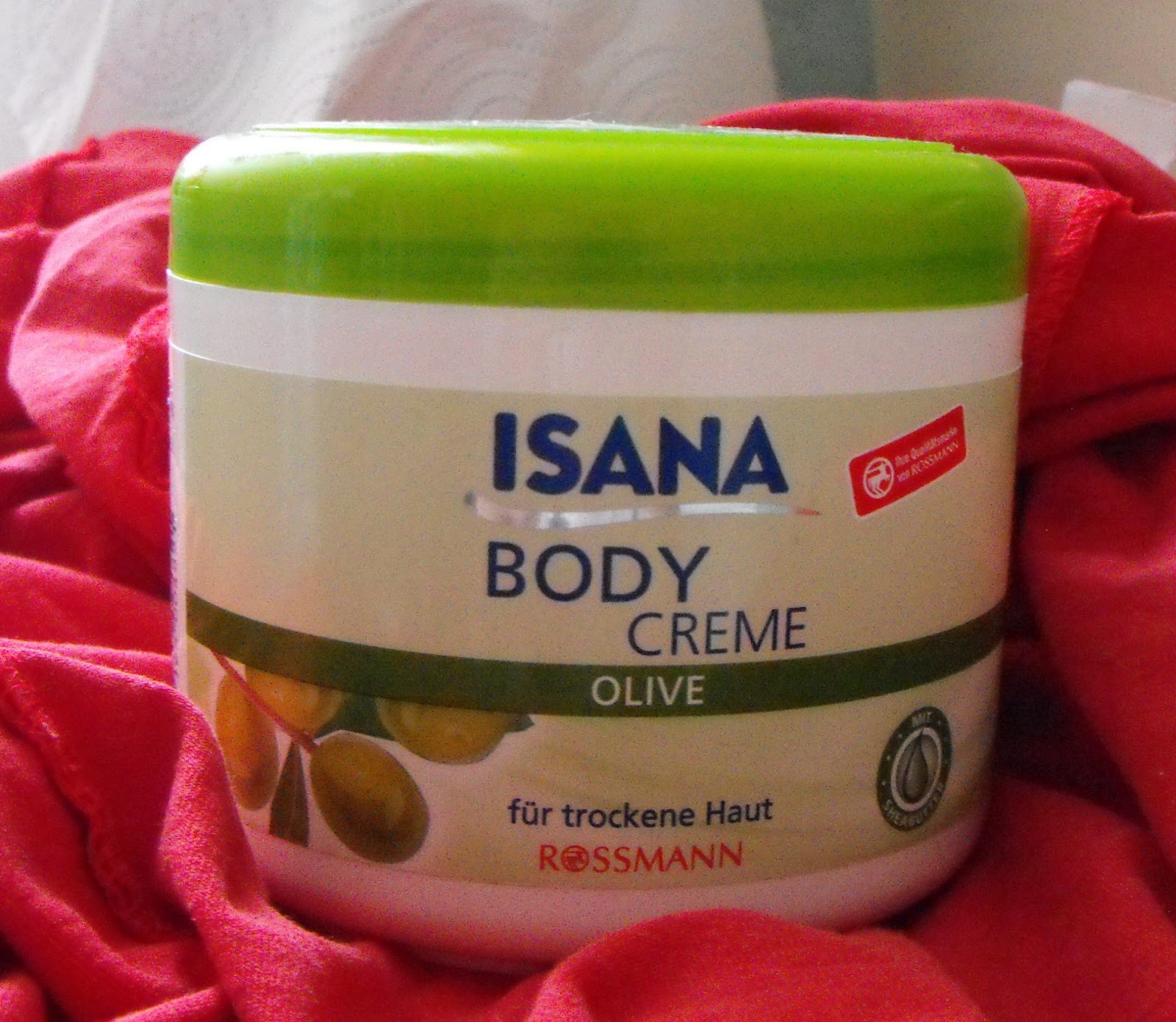 Tak, jestem kosmetykoholiczką ISANA body creme
