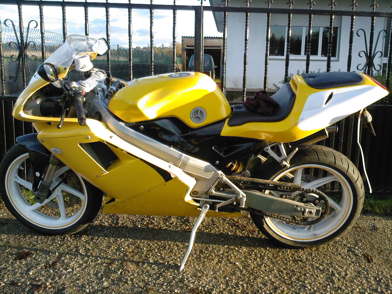 Cagiva Mito 125 Owners Blog : Cagiva Mito evo 2 125 History , Technical