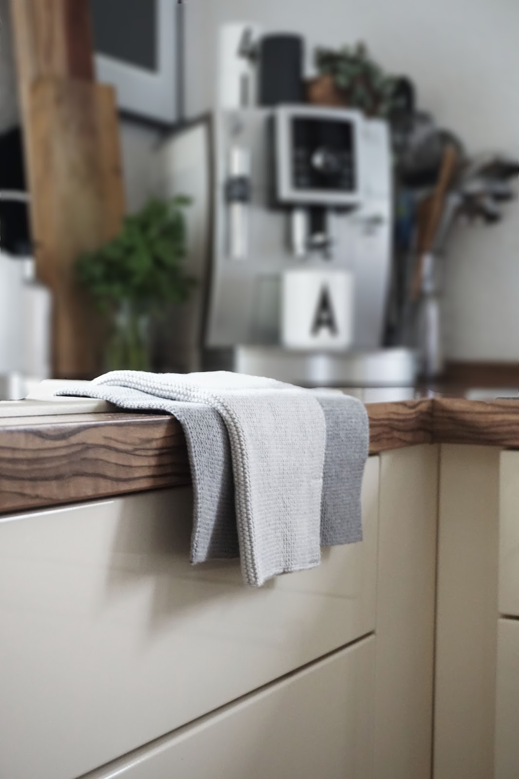 Küchen-Details und Koffeinpower | S T I L R E I C H | BLOG