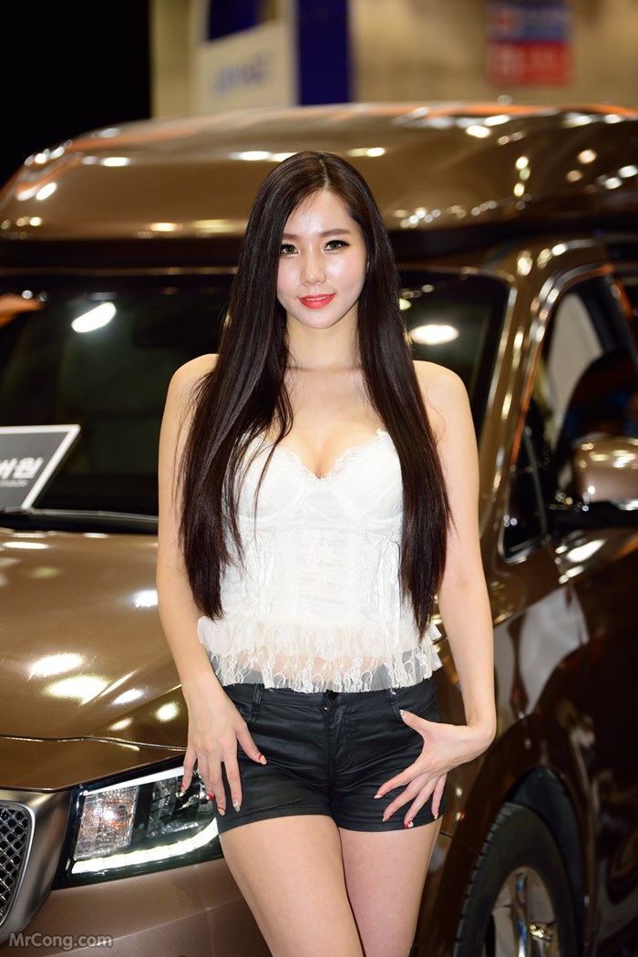 Lee Ji Min Beauty at the Seoul Motor Show 2017 (51 photos) photo 3-7